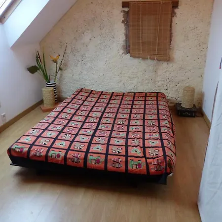 Charmante Fermette Renovee - Animaux Bienvenus - Pres De Commentry - Fr-1-489-228 Nyaraló *