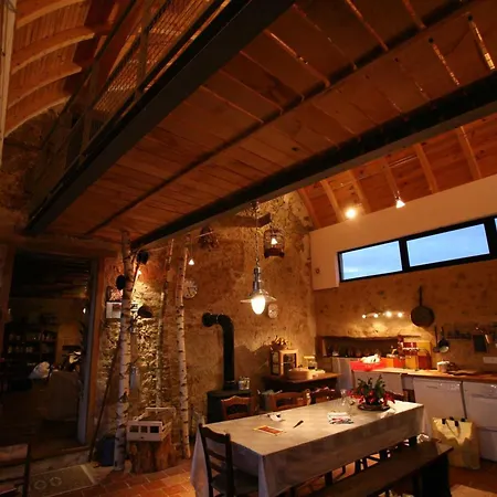 Nyaraló Charmante Fermette Renovee - Animaux Bienvenus - Pres De Commentry - Fr-1-489-228 *