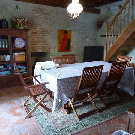 Charmante Fermette Renovee - Animaux Bienvenus - Pres De Commentry - Fr-1-489-228 *