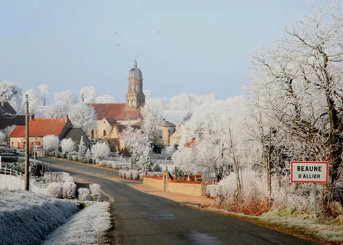 Charmante Fermette Rénovée - Animaux Bienvenus - Près De Commentry - Fr-1-489-228